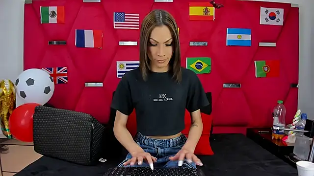 Alicee Grey online show from June 21, 2:31 pm