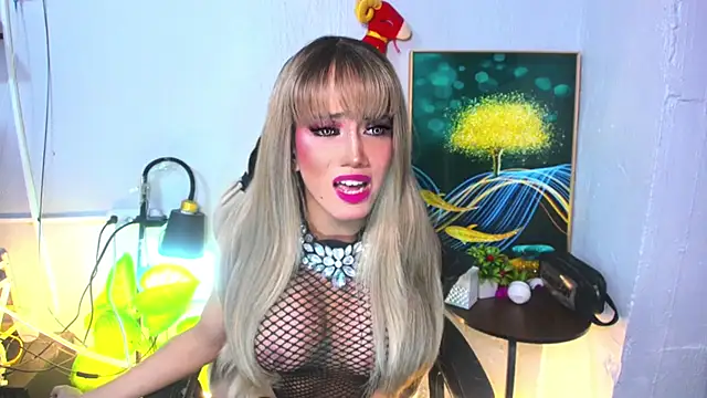 10inDominant Ayesha online show from July 23, 5:33 pm
