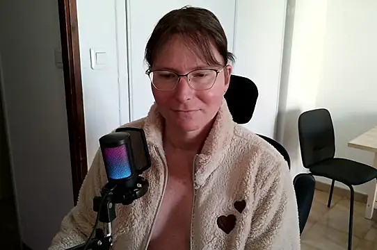 Jessica hotTime online show from April 2, 8:12 am