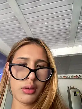 Angela Garciaa online show from July 16, 7:53 pm