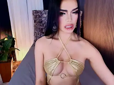 nikkieviolante online show from July 19, 2:27 am