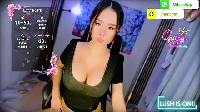 xBigSurpriseLorainex online show from June 4, 5:27 pm