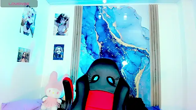 blonde queen- online show from April 14, 8:25 pm