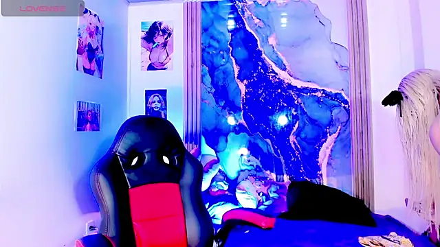 blonde queen- online show from June 10, 7:57 pm