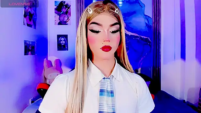 blonde queen- online show from July 15, 3:44 am