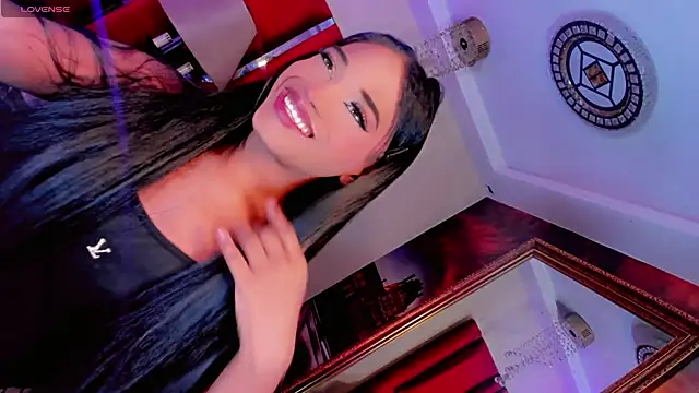 Paola Delfino online show from April 14, 11:37 am