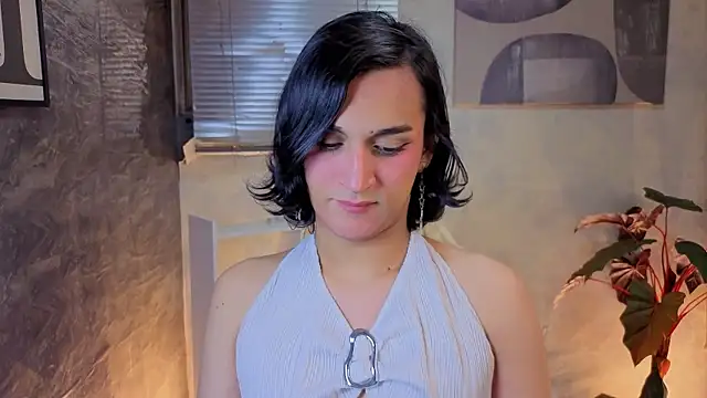 Zoee Kiss  online show from May 5, 4:18 am