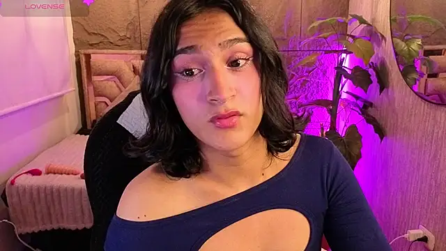 Zoee Kiss  online show from July 30, 6:56 am