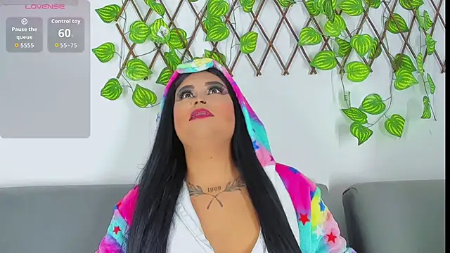 Arialane  online show from April 4, 12:19 am