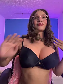 Honey  kiss online show from June 8, 10:42 pm
