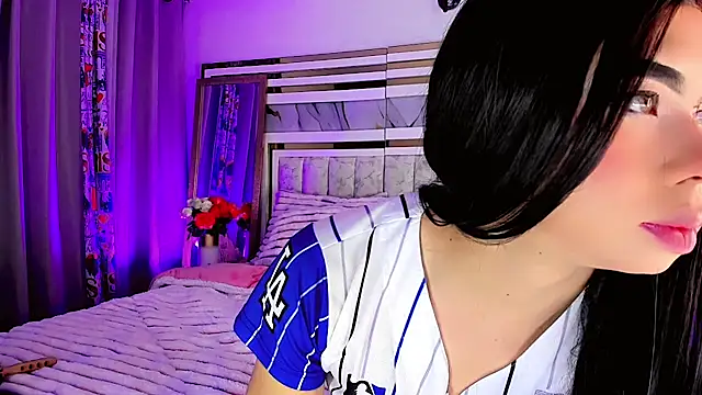 Emmabakers online show from April 18, 4:58 am