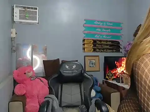 fuckercumm online show from June 10, 1:49 am