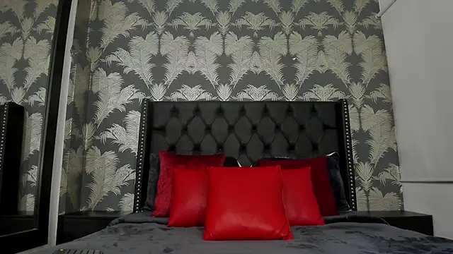 Pamela di angelo online show from July 29, 11:58 pm