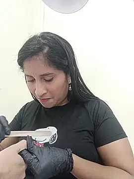SofiaMendez1  online show from June 18, 1:05 pm