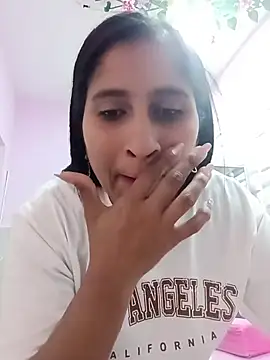SofiaMendez1  online show from July 28, 4:39 pm