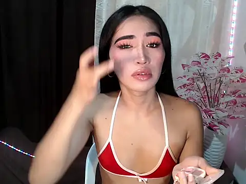 urasiankylie online show from July 7, 4:33 pm