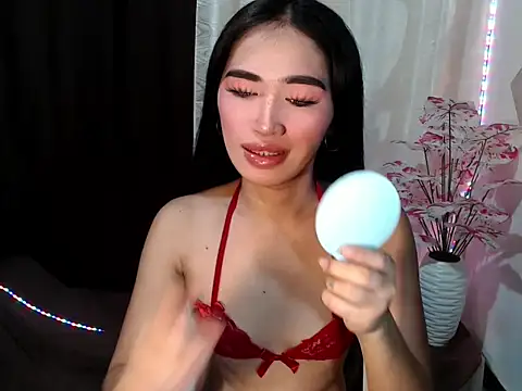 urasiankylie online show from July 9, 5:39 pm