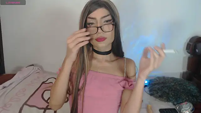 Sweetbella39715 online show from May 8, 8:38 pm