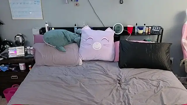 PolyCircus online show from June 28, 5:02 am