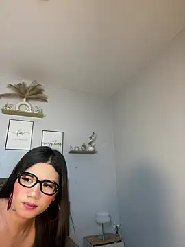 JassmineLove online show from August 1, 10:05 am
