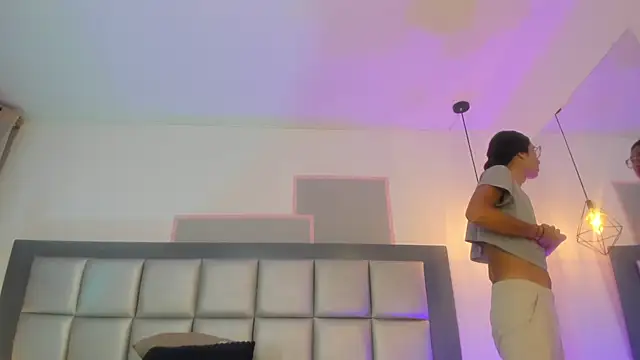 Maddie Ray online show from August 2, 11:26 pm