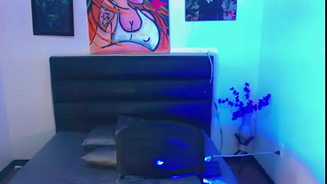 Mia dasilva  online show from June 27, 12:22 pm
