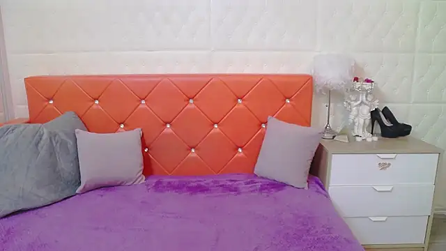 FemCupid online show from July 28, 5:03 am