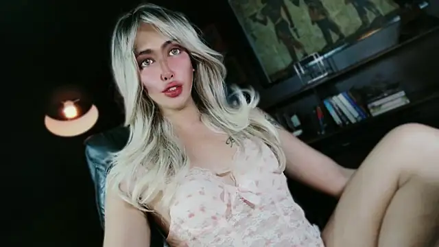prettybushy online show from August 5, 3:34 am