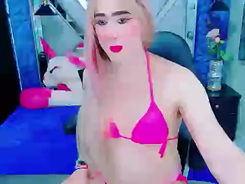 Nicolle Morrisx online show from August 2, 1:33 pm