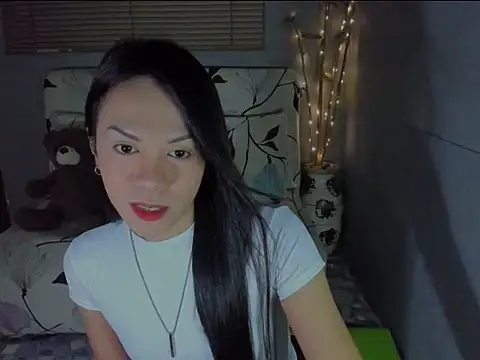 Asian Succubus online show from August 4, 5:24 am