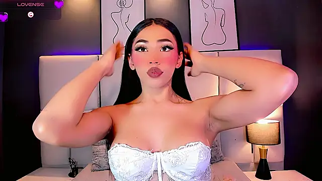 Aleisha Beaumont online show from July 21, 9:51 pm
