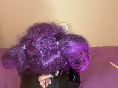 Snapshot of crazytranny chatting on March 3, 9:23 pm crazytranny online show from March 3, 9:23 pm