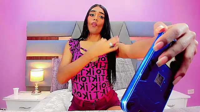 OriGonzalezz online show from May 4, 12:43 pm