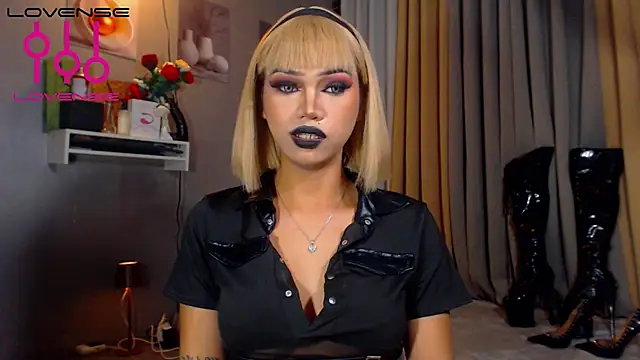 Lexi ThunderFuck online show from July 16, 1:33 am