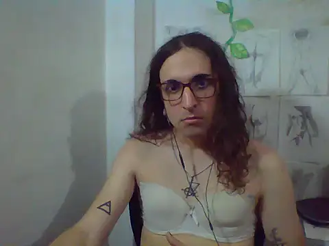 LaCuerva online show from June 23, 7:11 pm