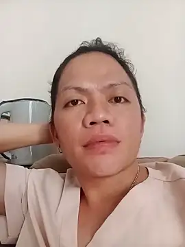 Queen day online show from May 18, 5:24 am