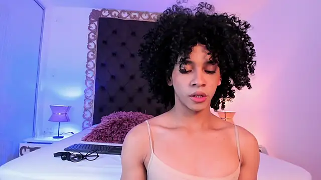 Anahia sexygirl online show from August 3, 8:04 pm