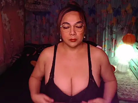 TsMiia Curve online show from July 21, 4:32 pm