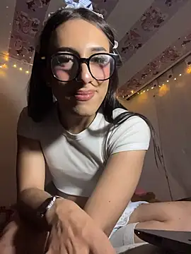 Sweett maddy online show from May 7, 4:08 am