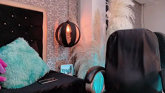 KarolFoxxi   online show from June 20, 2:58 am