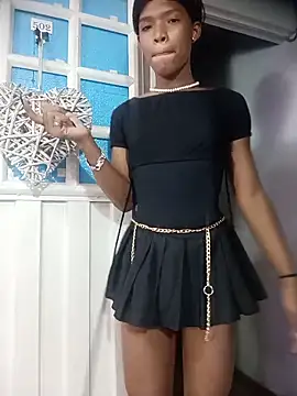 Liss Love1 online show from June 18, 12:01 am