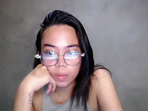 Urbabydollxxx online show from July 22, 4:33 pm