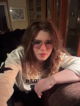 cutypiefull online show from June 13, 3:06 am