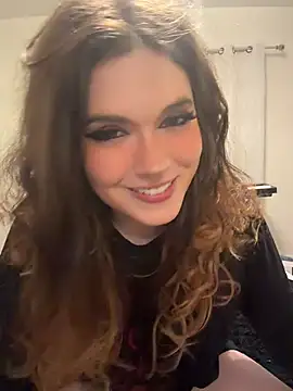 cutypiefull online show from June 19, 2:05 am