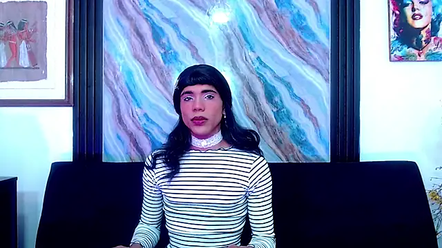 Elena and Julian online show from June 4, 6:44 pm