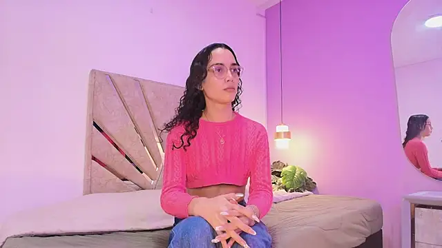 sally hot18 online show from July 11, 12:59 am