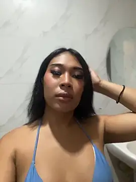 hugecock tamira online show from June 3, 4:44 pm