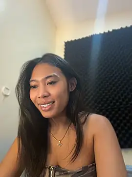 hugecock tamira online show from July 1, 10:38 am