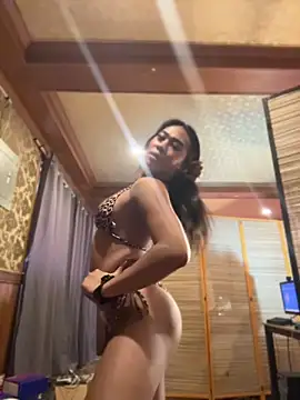 hugecock tamira online show from July 12, 8:51 am