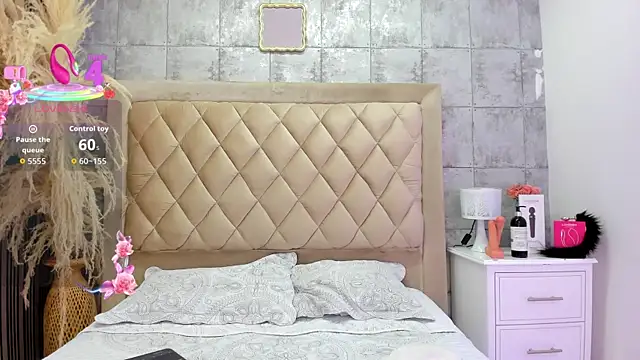 CleoFoxxx  online show from June 10, 1:54 pm